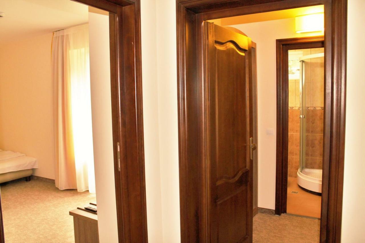Hotel Crisalpin Poiana Brasov Ngoại thất bức ảnh